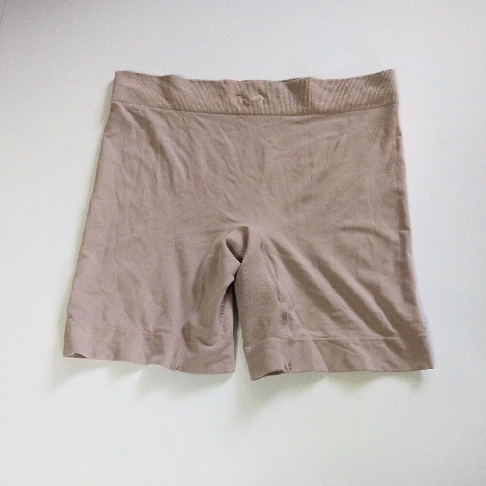 Maidenform Women's Thigh Slimmer Shapewear Shorts Size Small